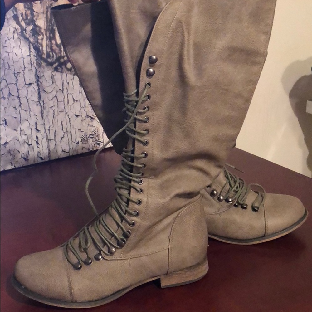 Calf boots